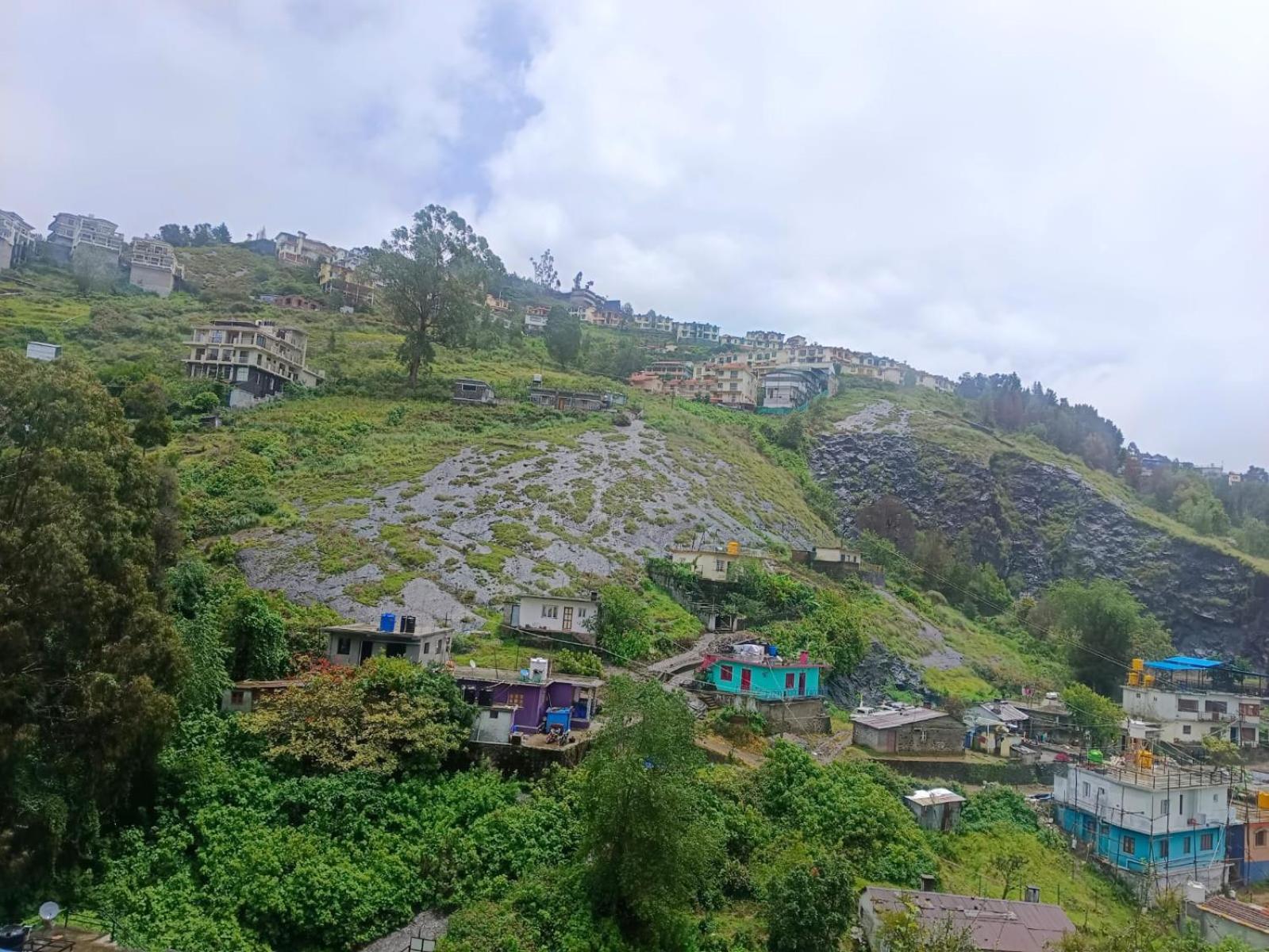 Misty Valley Inn โกไดกานัล ภายนอก รูปภาพ