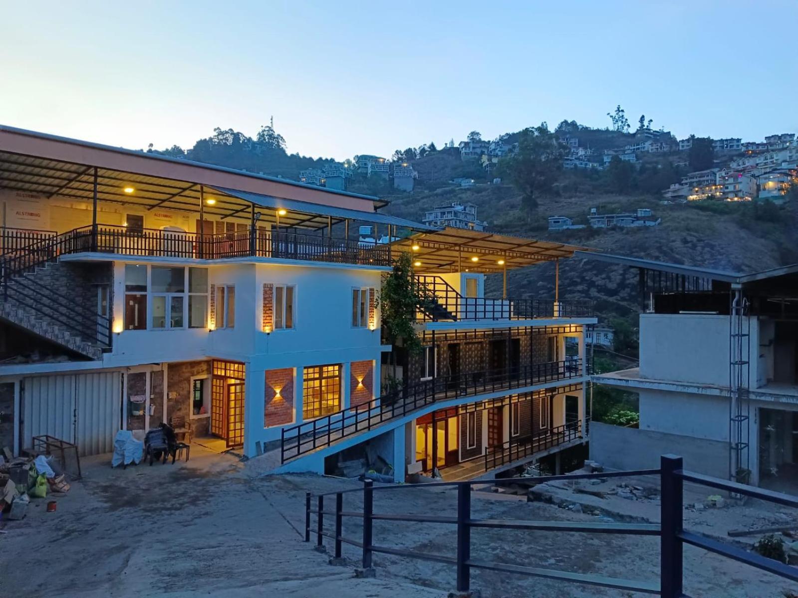 Misty Valley Inn โกไดกานัล ภายนอก รูปภาพ